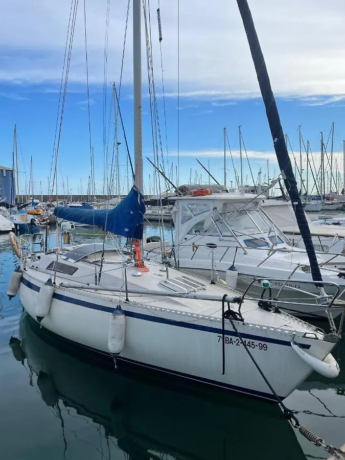 Cozy Sailing Boat Barcelona Hotel Sant Adria de Besos Úszó hotel